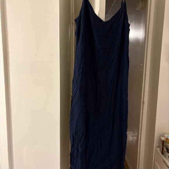 Elegant Navy Blue Slip Dress - Picture 1 of 4
